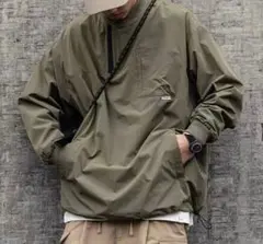 新品未使用 nicoiloラウンドネックポケットプルオーバー カーキM