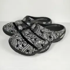 美品 KEEN Hide&Seek サンダル ヨギ ペイズリー コラボ 26 2026年最新】HideandSeek keenの人気アイテム - メルカリ
