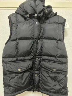 モンクレール　ダウンベスト