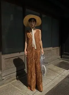 Ameri CHLOE V NECK ROMPERS - メルカリ