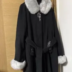 axesファー付き黒ロングコート