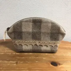 ラウンドポーチ(ウールギンガムチェックベージュ) ハンドメイドポーチ