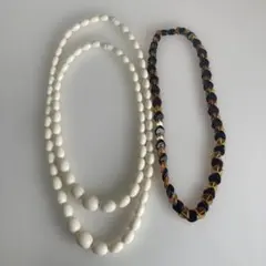 ホワイトビーズネックレス、他３本セット