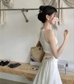 ノースリーブ ワンピース バックオープン　ロング丈 リゾートドレス　白