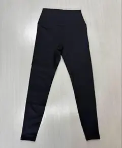 【新品未使用】ヨガパンツ ブラック トレーニングウェア レギンス Mサイズ