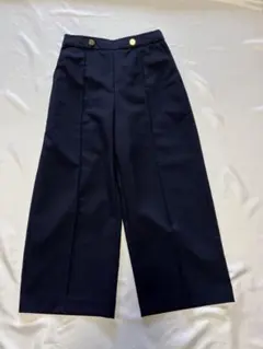 紺色ズボン　両ポケット付き　ウエスト後ゴム　フリーサイズ　紺色