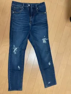 ダメージデニム