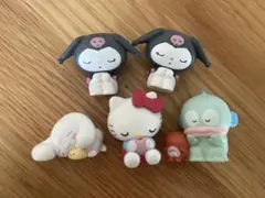 サンリオ　みんなでおひるね　ミニフィギュアコレクション　4種５個セット