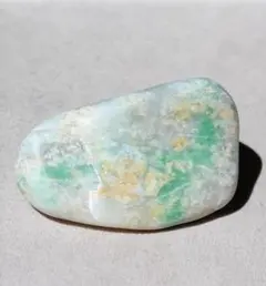 最終値下げしました】糸魚川緑色翡翠原石 在庫一掃超特価大奉仕！期間