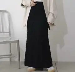 Kastane カットフリルIラインスカート　ブラック