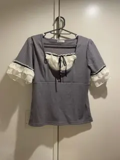 フリル付きリブ編み半袖Tシャツ グレー