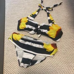 美品 Riberce 9M ボーダー ひまわり 水着のサムネイル