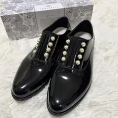 テンペレート ブラック ローファー パールボタン 38