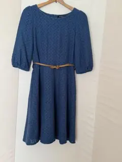 ストロベリーフィールズ 総レース ワンピース M ブルー 五分袖