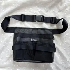 ARTISAN&ARTIST メイクアップウエストバッグラージ スプレーホルダー