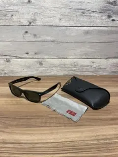 レイバン　ニューウェイファーラー　RB2132F