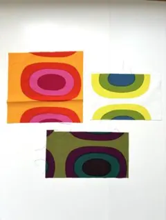 【marimekko】コットン生地　メロー二　カラフル　ポップ　ビタミンカラー