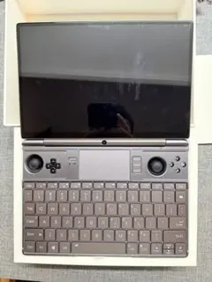 gpd win max2024 AMD 8840U 32+1TB