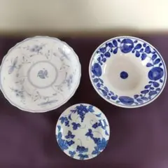 25）花柄の白青皿セット
