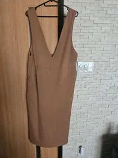 GU ジャンパースカート