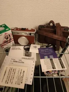 FUJIFILM instax mini Evo　ブラウン