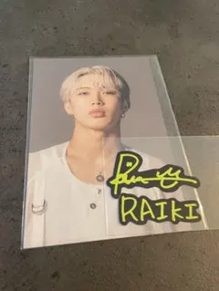 Item thumbnail for item b544e685-a873-4608-9da1-126627f35cee