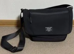 Item thumbnail for item 6e4e8b1d-1979-46f6-bc16-c85ef6706e40