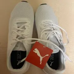 PUMA SOFTFOAM ホワイト スニーカー