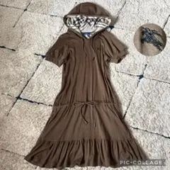 【美品✨】バーバリーブルーレーベル　パーカーワンピース　リボン　ロゴ刺繍　フード