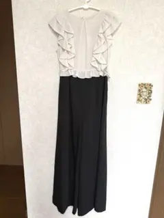 週末SALE【新品タグ付き】ヤマダヤ　フェンネル　オールインワン　ブラックのサムネイル