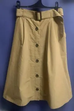 Honeys ベージュ フレアスカート ボタン付き ベルト付き