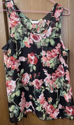 花柄　ノースリーブ　トップス　タンクトップ　レディース　Ｍ　ブラウス　夏　新品