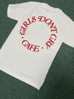 Girls Don't Cry CAFE Tシャツ ホワイトのサムネイル