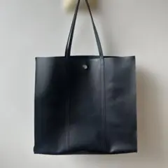 未使用品 A4可 ＆MyuQ ホリー トートバッグ 黒 レザー 大容量 ロゴ刻印