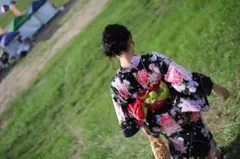 浴衣 黒地 花柄 ピンク ゴールド