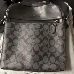 美品COACH シグネクチャーショルダーバッグ 黒