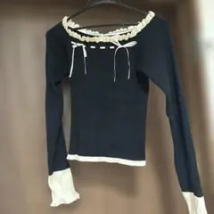 ems excite フリルオフショルニット