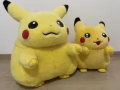 希少 タカラTOMY 任天堂 初期 等身大ピカチュウ ぬいぐるみ 当時物　紐あり タカラトミー 初期 ピカチュウ ぬいぐるみ 等身大 - メルカリ