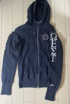 Item thumbnail for item 3ca1177e-aa00-4a09-8c95-079f9cee5a6d