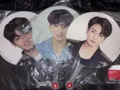 BTS speak yourself Vうちわ 送料無料 BTSグッズ うちわ 団扇 防弾少年団 写真 応援グッズ