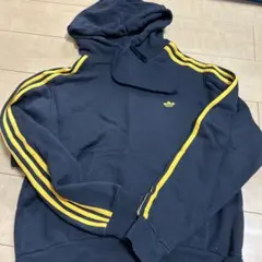 ✨アディダス ショート丈パーカー！✨adidas ネイビー スウェットパーカー