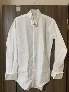 ウイングカラー　ダブルカフス　グレーシャツ　アームバンド　カフス　ポケットチーフ