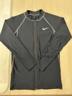 ナイキNike ラッシュガード Mサイズ 黒