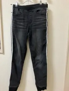 ブラックストライプパンツ☆150