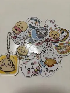 ちいかわ　キーホルダー・ステッカー