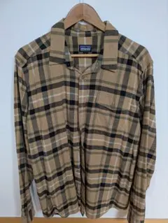 patagonia チェック柄ネルシャツ