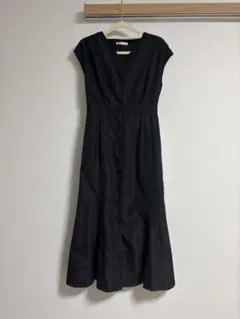 【しまむら】刺繍入り　ブラックロングワンピース　ウエストマーク　Mサイズ