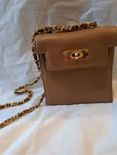 ブラウンレザーショルダーバッグ ゴールド金具