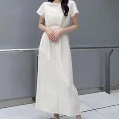 【大人気完売品】nairo ロングワンピース　ホワイト　L