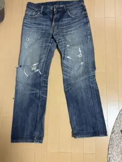 Levi's 502ダメージデニムパンツ